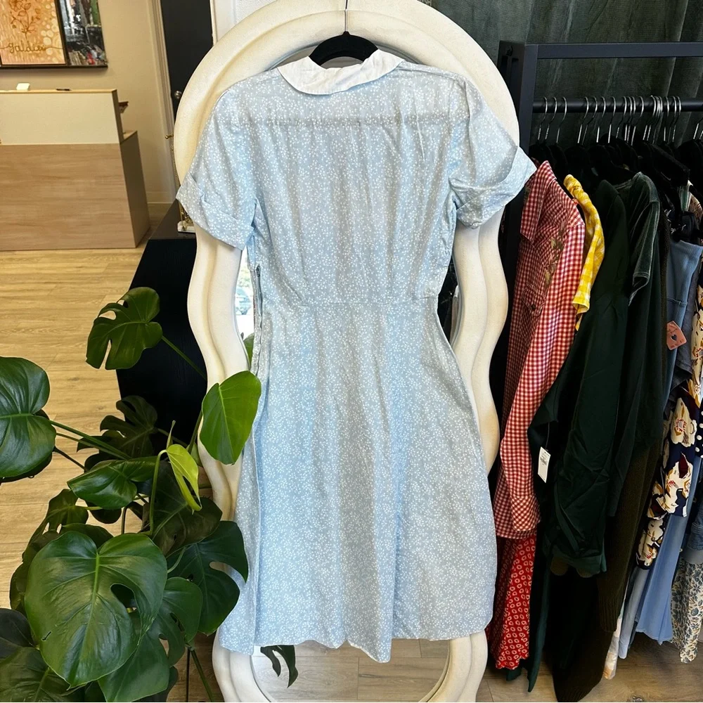Vintage Light Blue Collared Button-Up Dress - Picture 4 of 8
